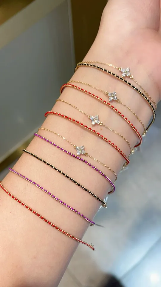 Customer photo 1 from a Kingdom Bracelet Clover Red Cord review