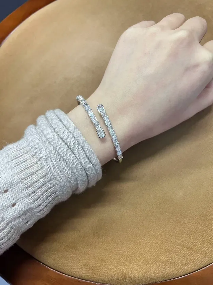 Customer photo 2 from a Kingdom Bracelet Emerald Cuff review