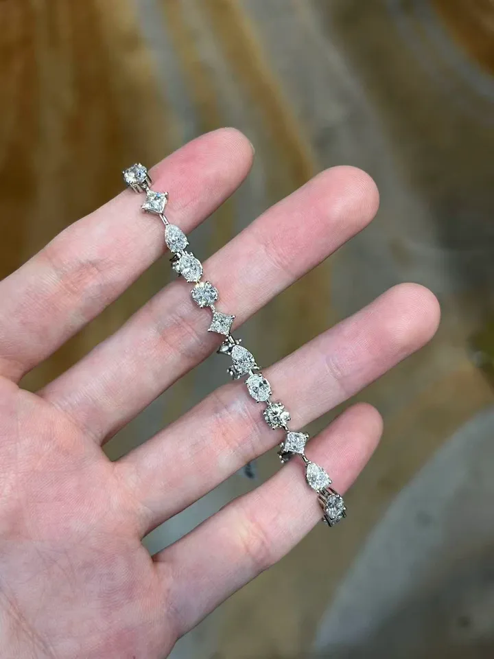 Customer photo 1 from a Kingdom Bracelet Fancy Cut review