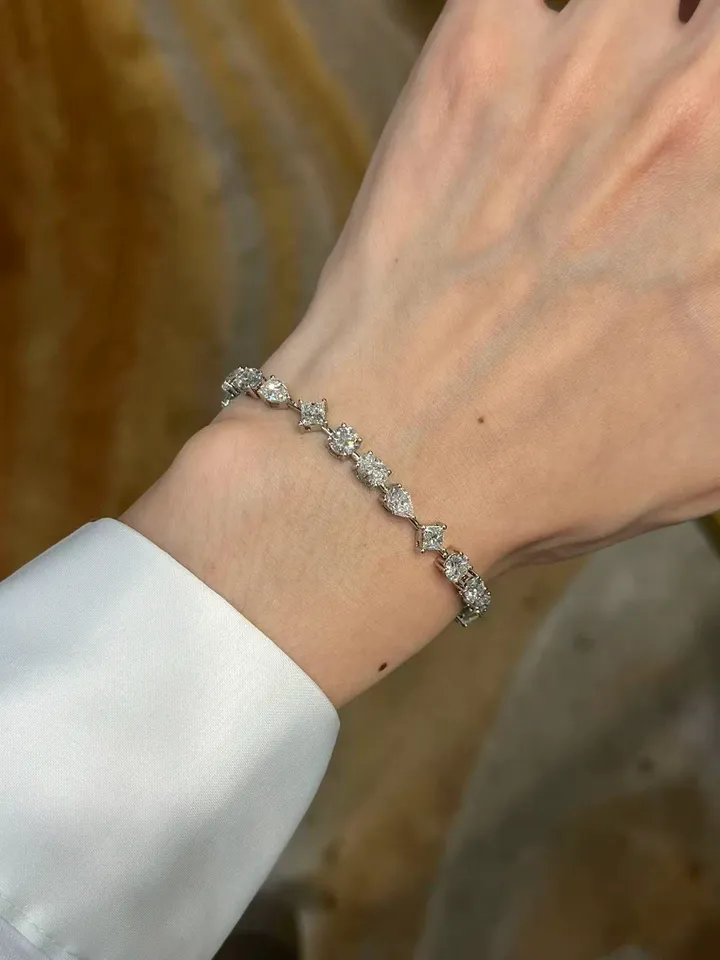 Customer photo 2 from a Kingdom Bracelet Fancy Cut review