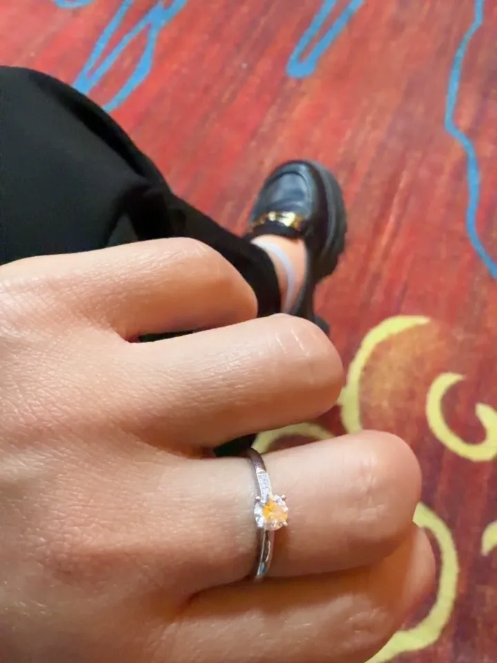 Customer photo 1 from a Kingdom Bracelet Solitaire review