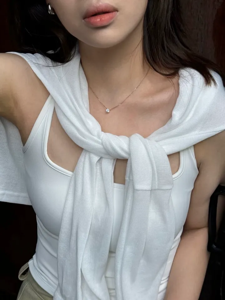 Customer photo 2 from a Kingdom Necklace Bubble review