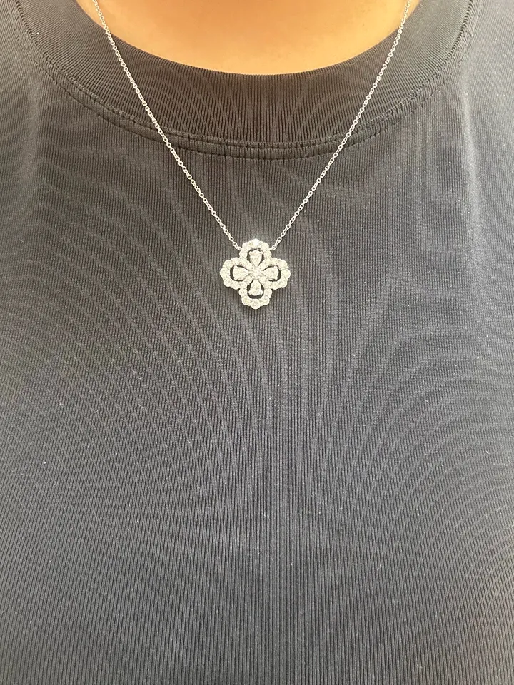 Customer photo 3 from a Kingdom Necklace Four-Leaf Clover review