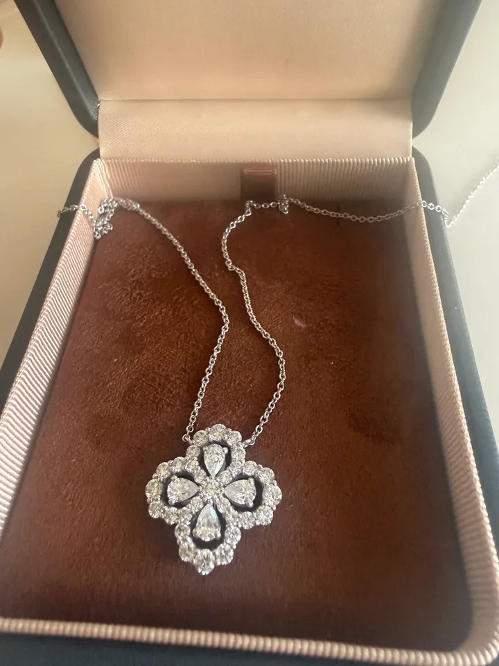 Customer photo 2 from a Kingdom Necklace Four-Leaf Clover review