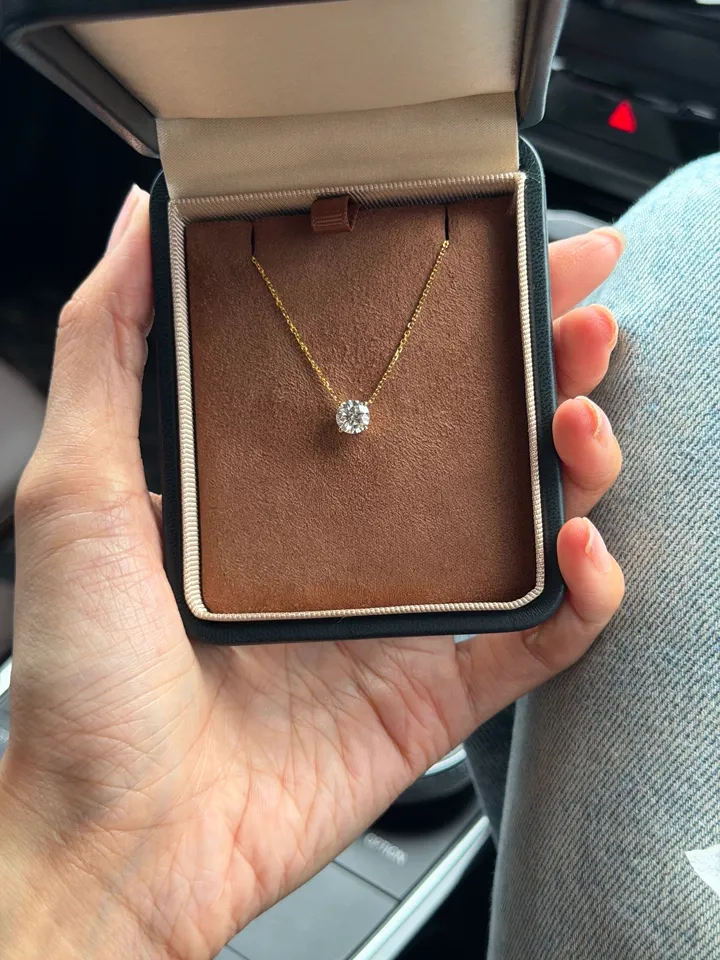Customer photo 1 from a Kingdom Necklace Four Prong review