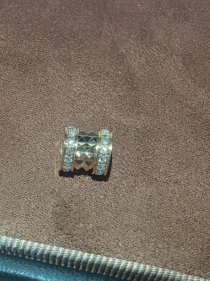 Customer photo 2 from a Kingdom Necklace Road review