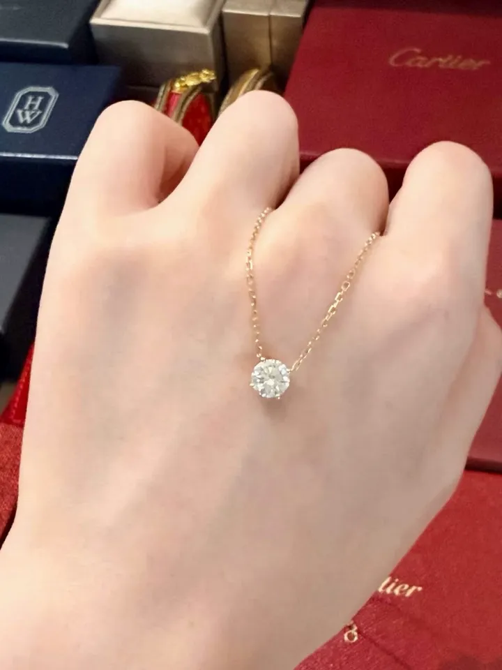 Customer photo 2 from a Kingdom Necklace Six Prong review