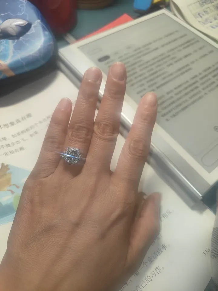 Customer photo 4 from a Kingdom Ring Starburst Halo review